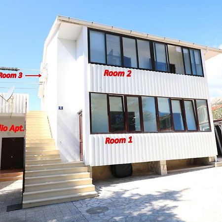 Rooms & Studio Apartment Mira Baška Eksteriør bilde