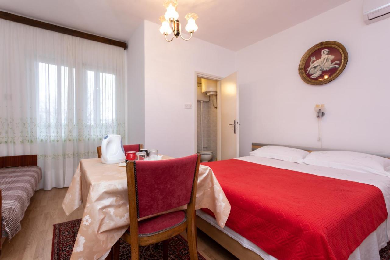 Rooms & Studio Apartment Mira Baška Eksteriør bilde