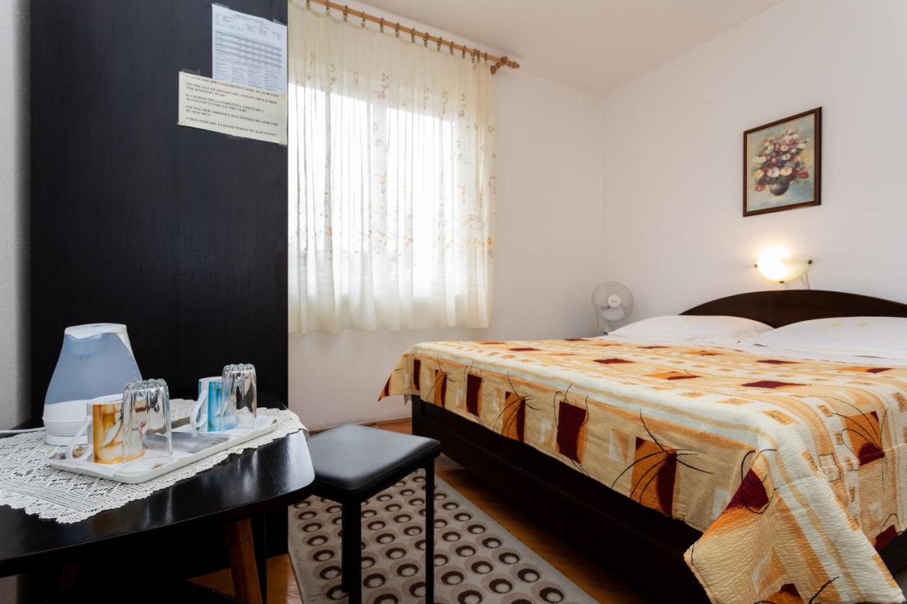 Rooms & Studio Apartment Mira Baška Eksteriør bilde