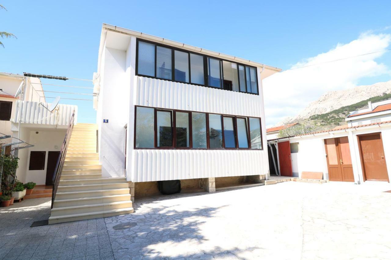 Rooms & Studio Apartment Mira Baška Eksteriør bilde